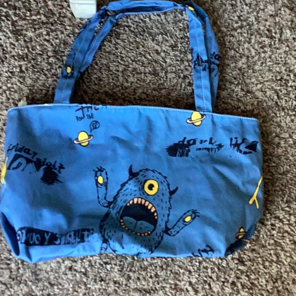 Tote bag